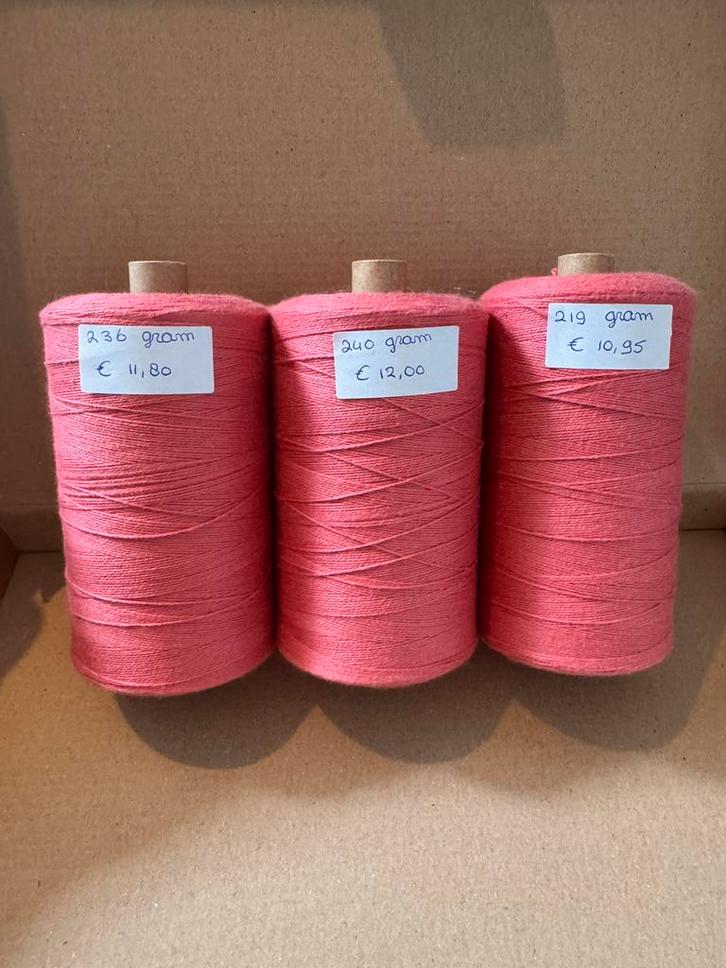 Garens - bockens katoen 8/2 - fel roze, Hobby en Vrije tijd, Naaien en Fournituren, Zo goed als nieuw, Garen of Naald(en), Ophalen of Verzenden