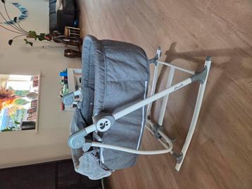 Babywiegje zo goed als nieuw beschikbaar voor biedingen