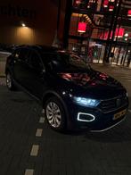 Volkswagen T-Roc 1.5 TSI 150pk 7-DSG 2022 Zwart, Auto's, 1498 cc, 4 cilinders, Zwart, 1248 kg