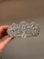 Zilveren bruidskroon tiara met diamantjes, Kleding | Dames, Trouwkleding en Trouwaccessoires, Nieuw, Ophalen of Verzenden, Accessoires