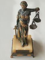 Beeld van de Griekse Godin Themis., Ophalen of Verzenden