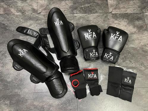 Kickboks spullen per set €50, Sport en Fitness, Vechtsporten en Zelfverdediging, Zo goed als nieuw, Overige, Vechtsportmateriaal