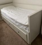 Ikea HEMNES Bed z.g.a.n., Huis en Inrichting, Slaapkamer | Bedden, Ophalen, Eenpersoons, Wit, Zo goed als nieuw