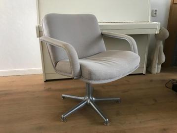 Artifort channel design stoel fauteuil vintage