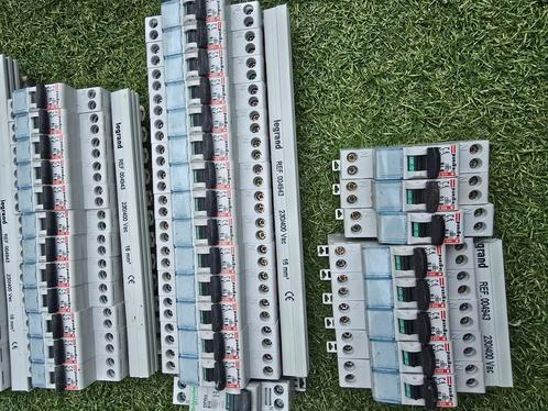 Legrand B16 A Installatieautomaten - Meerdere stuks, Hobby en Vrije tijd, Elektronica-componenten, Gebruikt, Ophalen of Verzenden
