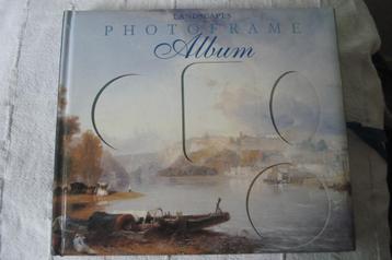 Fotoalbum met frames op bladzijden(7) beschikbaar voor biedingen