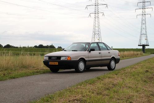 Audi 80 1987 1.8s benzine, Auto's, Audi, Particulier, Benzine, Sedan, Handgeschakeld, Geïmporteerd, Beige, Zwart, Stof, Voorwielaandrijving
