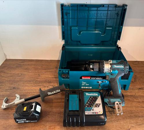 Makita ddf486, Doe-het-zelf en Verbouw, Gereedschap | Boormachines, Zo goed als nieuw, Boor- en Schroefmachine, Variabele snelheid