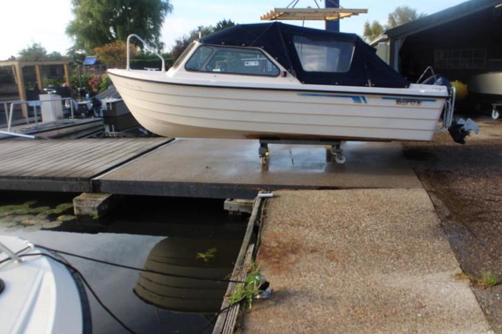 Visboot Ryds 520 cabriokap en Suzuki DF 9.9 ARL, Watersport en Boten, Vis- en Consoleboten, Gebruikt, Tot 10 pk, 3 tot 6 meter