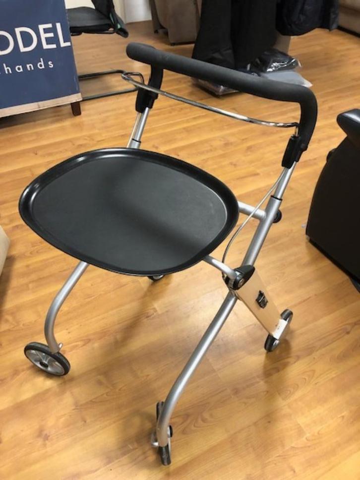 Indoor Rollator Trust Care Lets Go, voor binnenshuis, Diversen, Rollators, Gebruikt, Lichtgewicht, Opvouwbaar, Ophalen of Verzenden