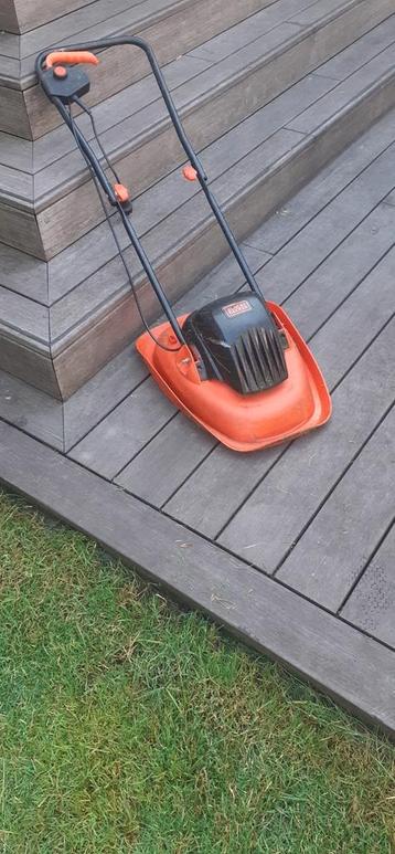 Black+decker hovermaaier/ grasmaaier beschikbaar voor biedingen