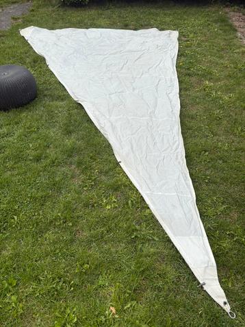 Zeil 425 cm x 275 cm van zeilmaker de Vries beschikbaar voor biedingen