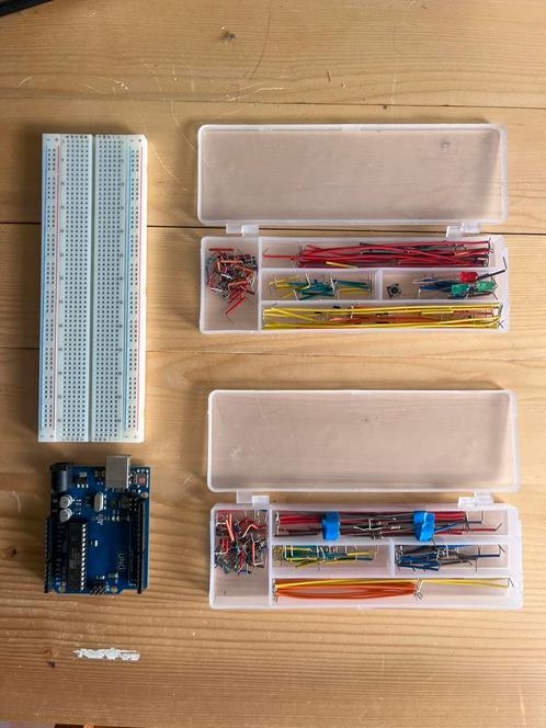 Arduino met accessoires, Hobby en Vrije tijd, Elektronica-componenten, Zo goed als nieuw, Ophalen of Verzenden