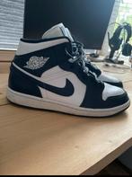 Jordan 1 Mid Navy Blue, Kleding | Heren, Schoenen, Blauw, Ophalen of Verzenden, Sneakers of Gympen, Gedragen