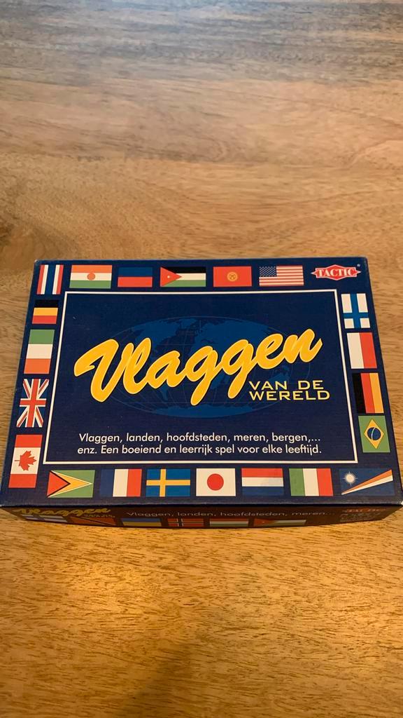 Vlaggen van de wereld. 2-9 spelers. +8 jaar, Hobby en Vrije tijd, Gezelschapsspellen | Bordspellen, Gebruikt, Vijf spelers of meer