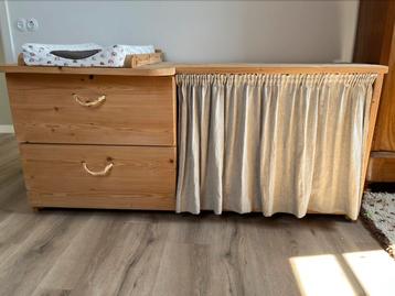 Robuuste commode handgemaakt beschikbaar voor biedingen