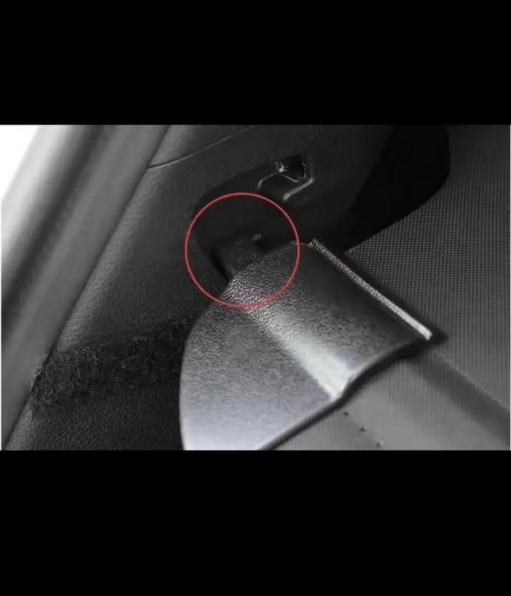 Help Skoda superb achterbak beugels intrekbare plank, Auto-onderdelen, Overige Auto-onderdelen, Skoda, Ophalen