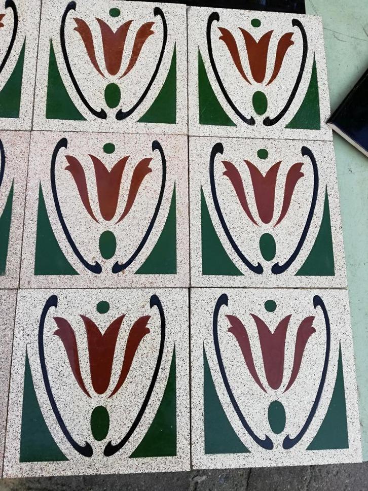 45 st jaren 20-30 antieke tegels met tulp groen/zwart/cognac, Antiek en Kunst, Antiek | Wandborden en Tegels, Ophalen