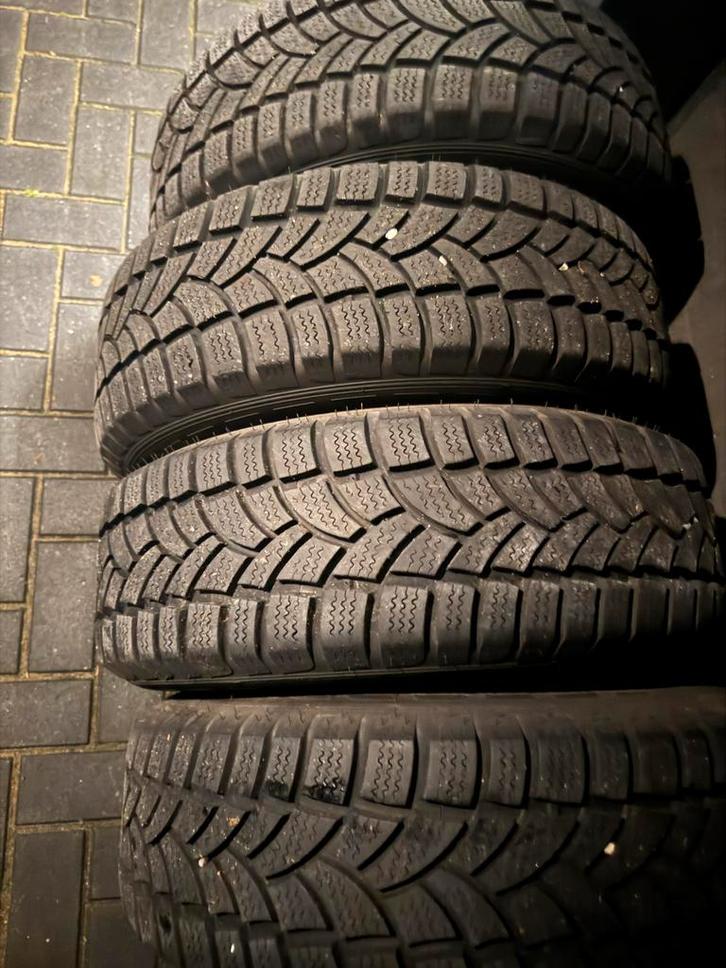 Vredestein Winterbanden met Velg 225/65/16, Auto-onderdelen, Banden en Velgen, Banden en Velgen, Winterbanden, 16 inch, 225 mm