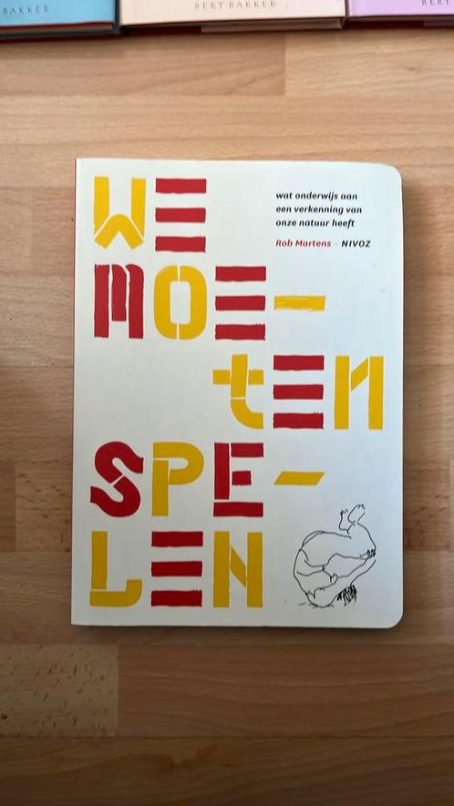 Rob Martens - we moeten spelen, Boeken, Overige Boeken, Zo goed als nieuw, Ophalen of Verzenden