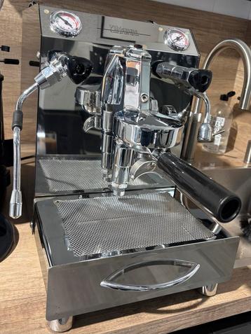Vibiemme Domobar Super + Mazzer Koffiemolen beschikbaar voor biedingen