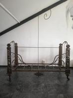 Antiek kinder bed met hemelslinger, Ophalen