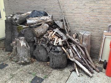 Brandhout beschikbaar voor biedingen