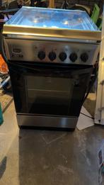 Indesit fornuis+oven, Witgoed en Apparatuur, Fornuizen, Ophalen, 4 kookzones, Zo goed als nieuw, Gas