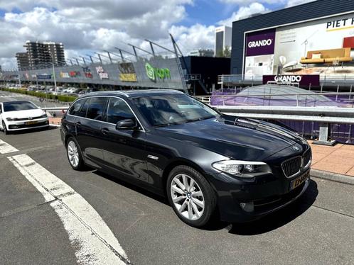 BMW 5-Serie 530d Blueperformance 258pk Aut. 2012 Zwart/Grijs, Auto's, BMW, Particulier, 5-Serie, Airbags, Airconditioning, Elektrische buitenspiegels