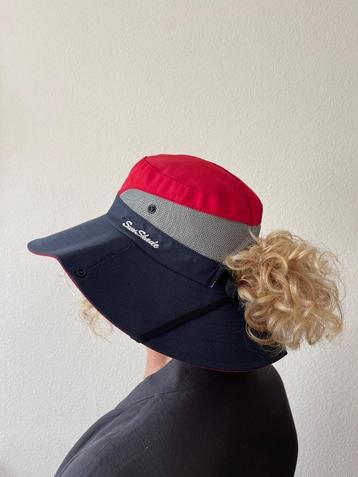 Zonnehoed Gipfel Freund (dames) beschikbaar voor biedingen