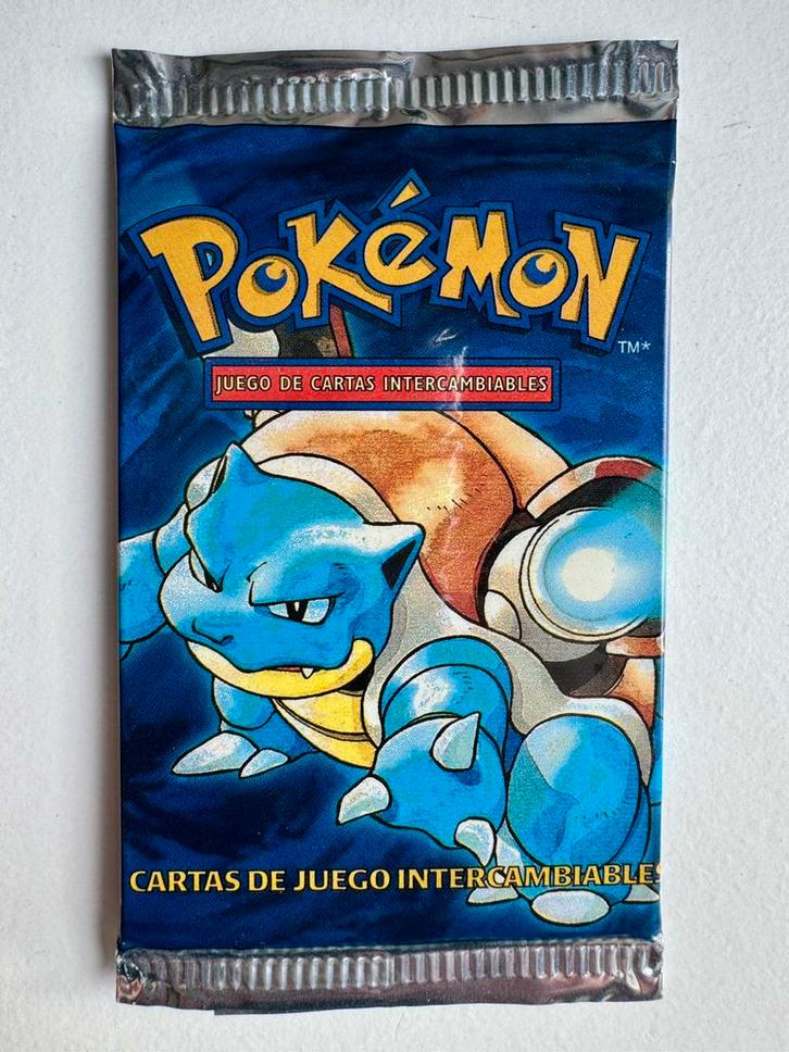 Pokemon Base Set Booster Pack (Spaans), Hobby en Vrije tijd, Verzamelkaartspellen | Pokémon, Zo goed als nieuw, Ophalen of Verzenden