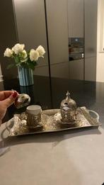 Zilverkleurig koffieservies met dienblad, Huis en Inrichting, Keuken | Servies, Ophalen, Overige materialen, Zo goed als nieuw