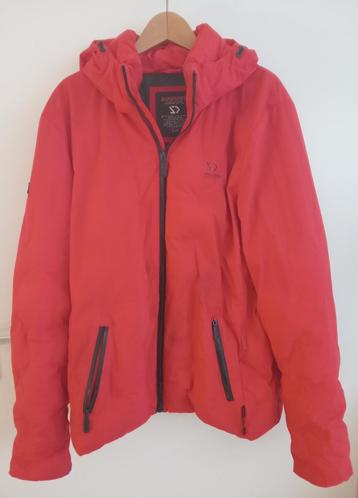 Superdry rode winterjas met zwarte accenten, maat XL beschikbaar voor biedingen