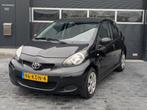 Toyota Aygo 1.0 12V Vvt-i 5DRS 2009 Zwart Airco, Auto's, Voorwielaandrijving, Euro 5, Stof, Elektrische ramen