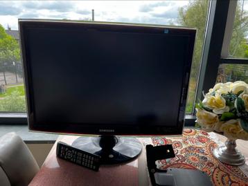 Tv en monitor in een met Hdmi aansluiting 63cm beschikbaar voor biedingen