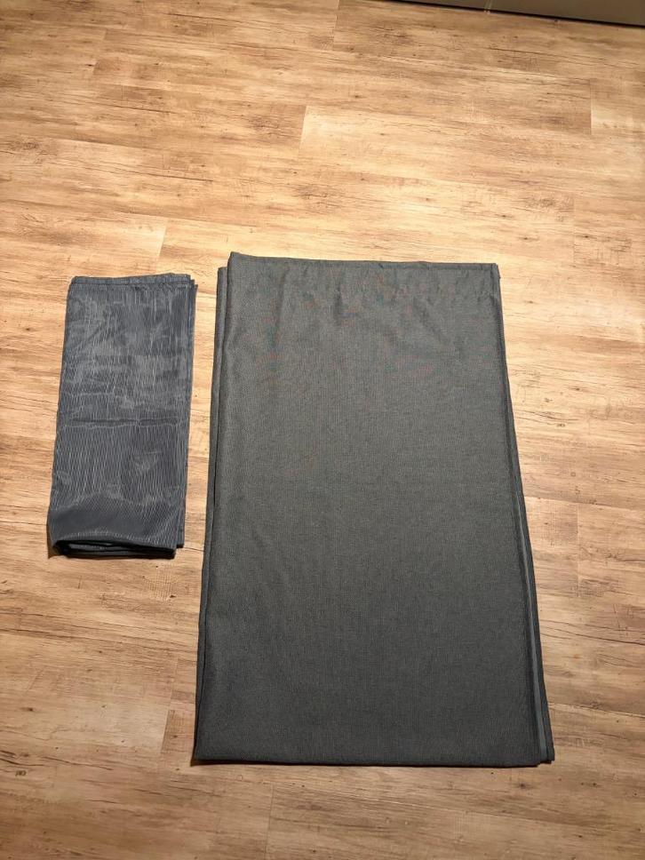 4x Gordijnen (donker)grijs (deels)verduisterend 145x200cm, Huis en Inrichting, Stoffering | Gordijnen en Lamellen, Zo goed als nieuw