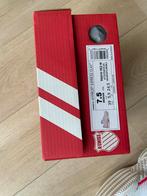 Bijna nieuwe K-Swiss dames tennisschoenen maat 39, Sport en Fitness, Tennis, L2, K-Swiss, Schoenen, Ophalen of Verzenden