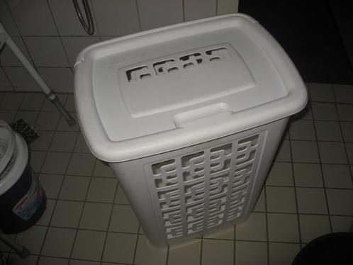 Rubbermaid kunststof wasmand, Huis en Inrichting, Badkamer | Badtextiel en Accessoires, Zo goed als nieuw, Overige typen, Wit