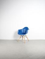 8x Vitra Eames DAW Stoel Blauw Esdoorn Onderstel, Blauw, Niet ingevuld, Ophalen of Verzenden, Zo goed als nieuw