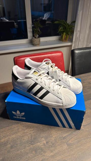 Adidas Superstar heren maat 45 1/3 beschikbaar voor biedingen