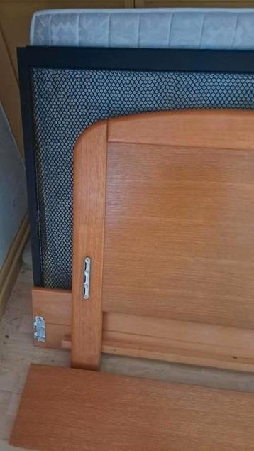 Stevig senioren bed  beschikbaar voor biedingen