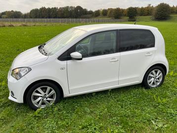 Seat Mii 1.0  2015 Wit Stoelverwarming Airco Up! Nieuwe Apk beschikbaar voor biedingen