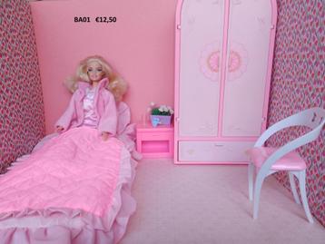 Diverse leuke Barbie advertenties voor fantasierijk vermaak beschikbaar voor biedingen