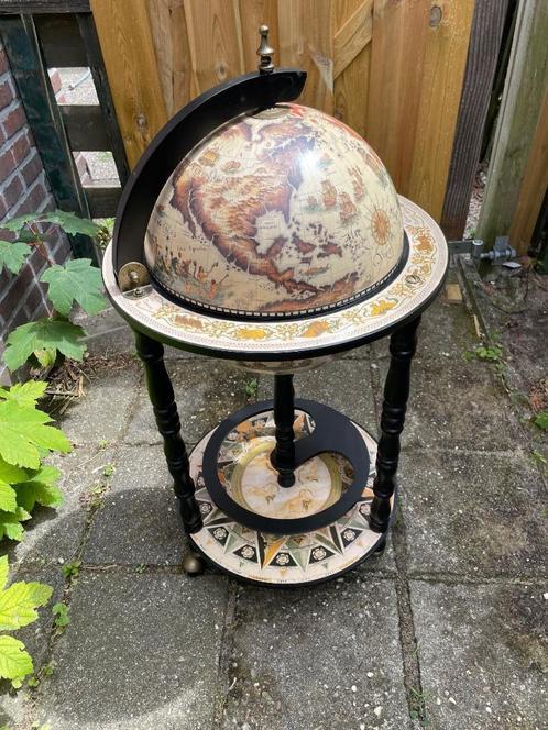 BARGLOBE VESPUCCI WHITE/ZWART, Huis en Inrichting, Woonaccessoires | Wereldbollen, Gebruikt, Ophalen