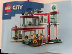 LEGO CITY 60330 Ziekenhuis helikopter en ambulance, Kinderen en Baby's, Speelgoed | Duplo en Lego, Ophalen, Zo goed als nieuw