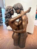 Bronzen Beeld: Verliefd Stel 35cm hoog, Ophalen of Verzenden