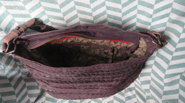 Aunts en Uncles, leren tas, aubergine paars, schoudertas, Sieraden, Tassen en Uiterlijk, Tassen | Schoudertassen, Zo goed als nieuw