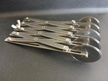 JAN HAGELSNIJDER. beschikbaar voor biedingen