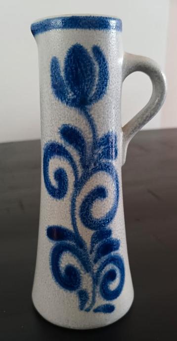 Antieke Westerwald vaas / kruik – blauw op grijs – genummerd beschikbaar voor biedingen
