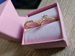 Rıng, Sieraden, Tassen en Uiterlijk, Ringen, IJzer of Staal, Nieuw, Ophalen of Verzenden, Dame